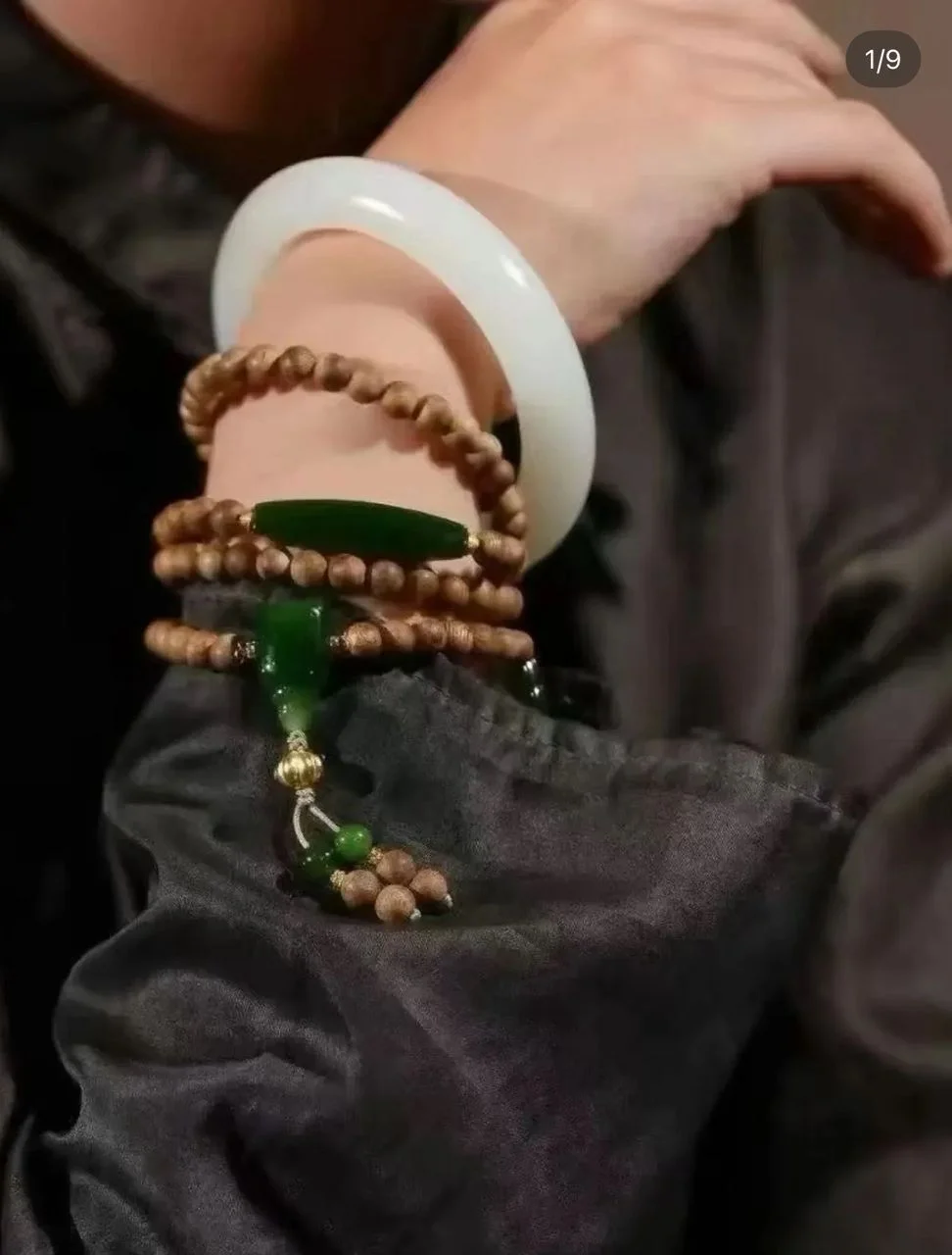 Agarwood bracelets and necklaces